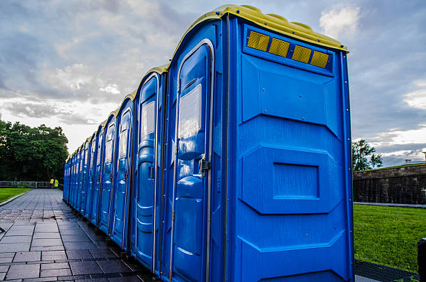 Best Porta potty delivery and setup  in Maxton, NC